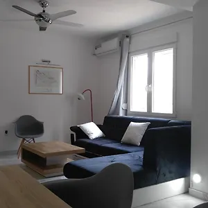 100sqm2bedrooms Free Parking Airport 10min Διαμέρισμα